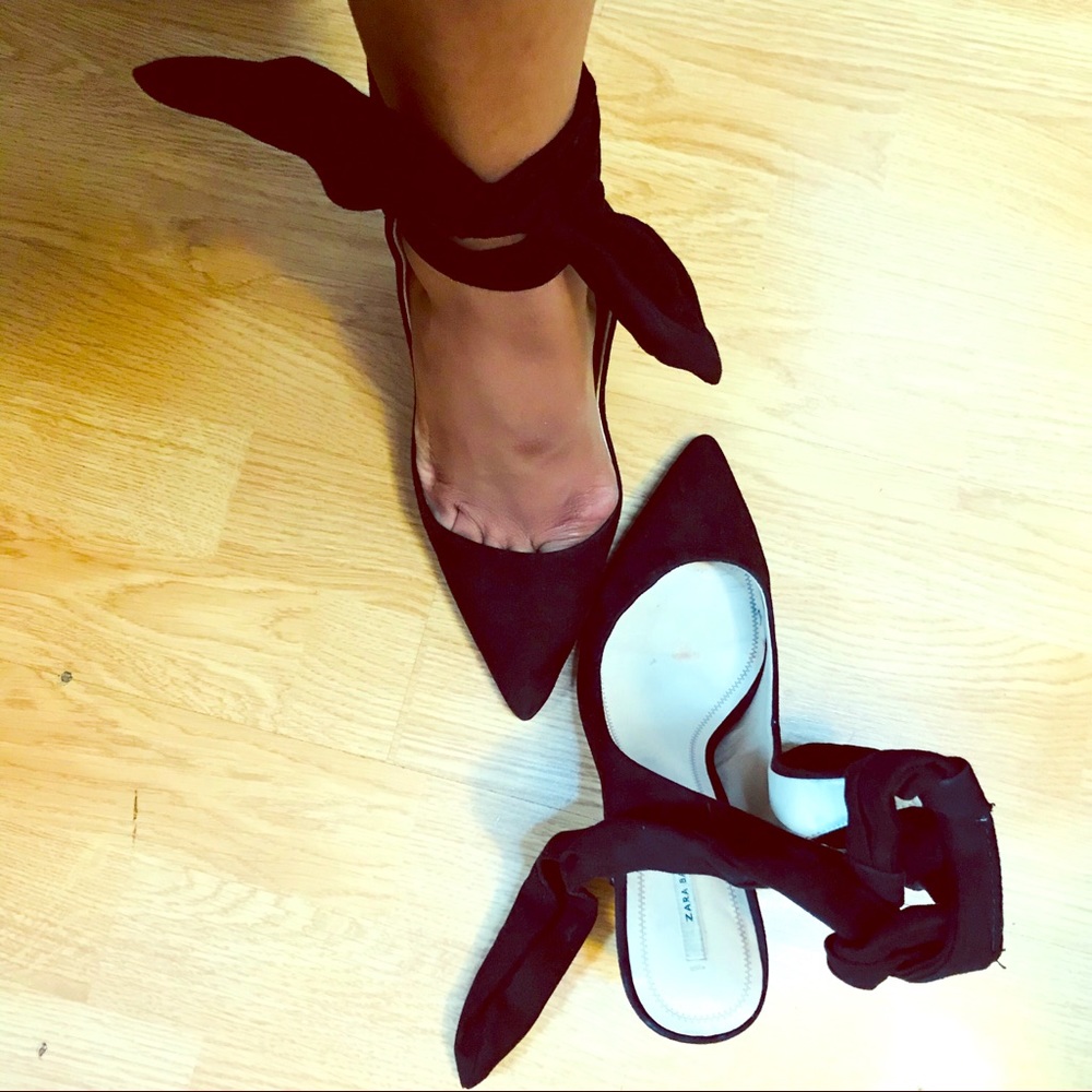 ZARA VELVET HIGH HEELS SIZE 39 (8-8.5)